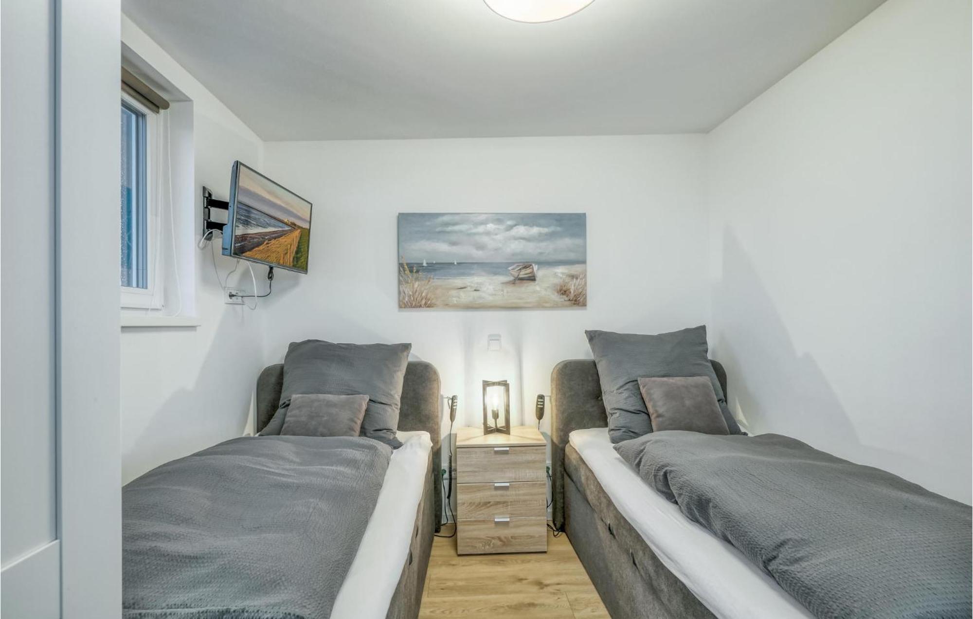 Amazing Home In Tossens With Wifi Экстерьер фото