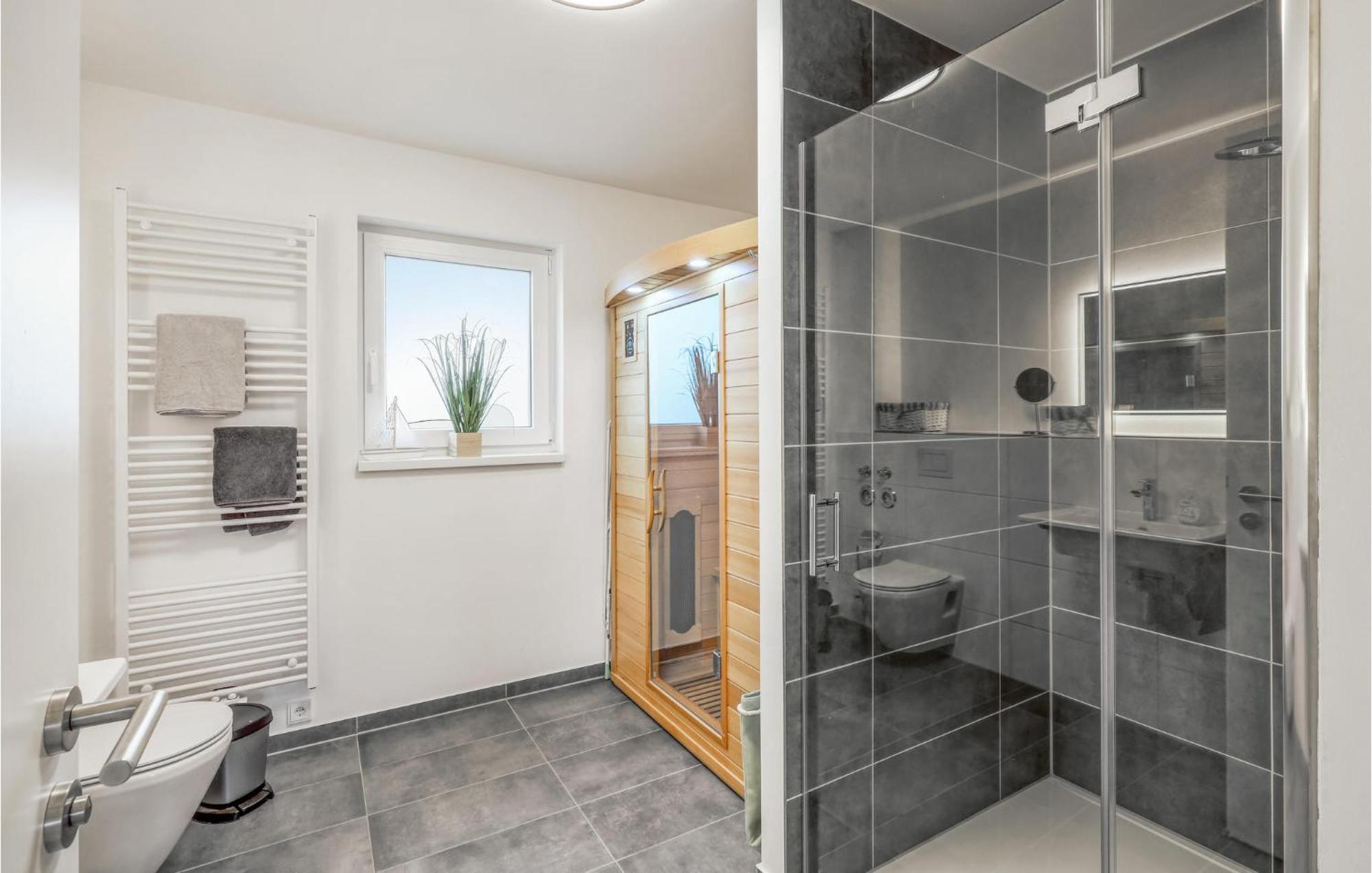 Amazing Home In Tossens With Wifi Экстерьер фото