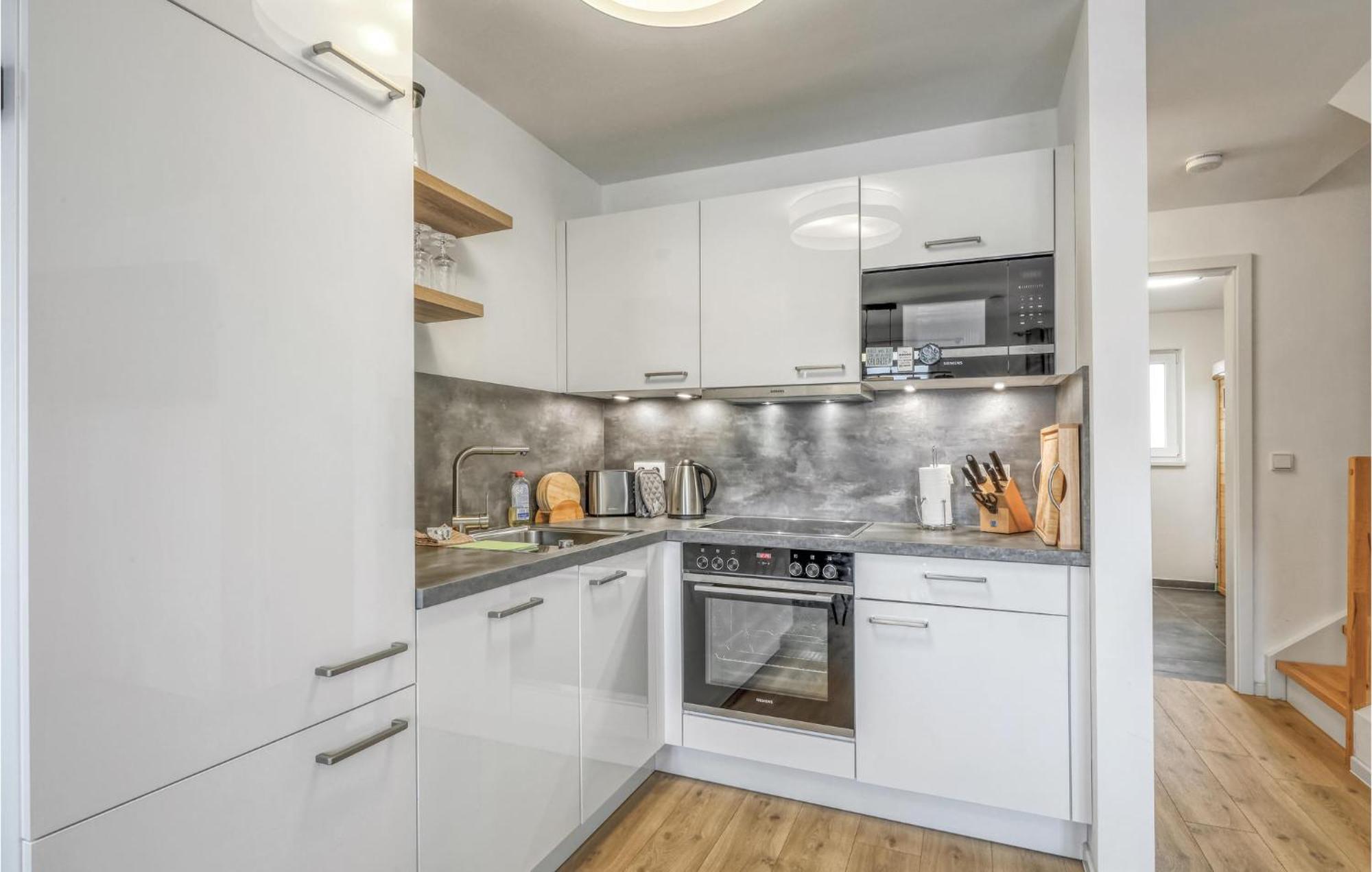 Amazing Home In Tossens With Wifi Экстерьер фото